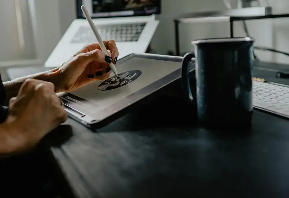 Hand-drawn sketch being redrawn as a clean vector through image vectorization